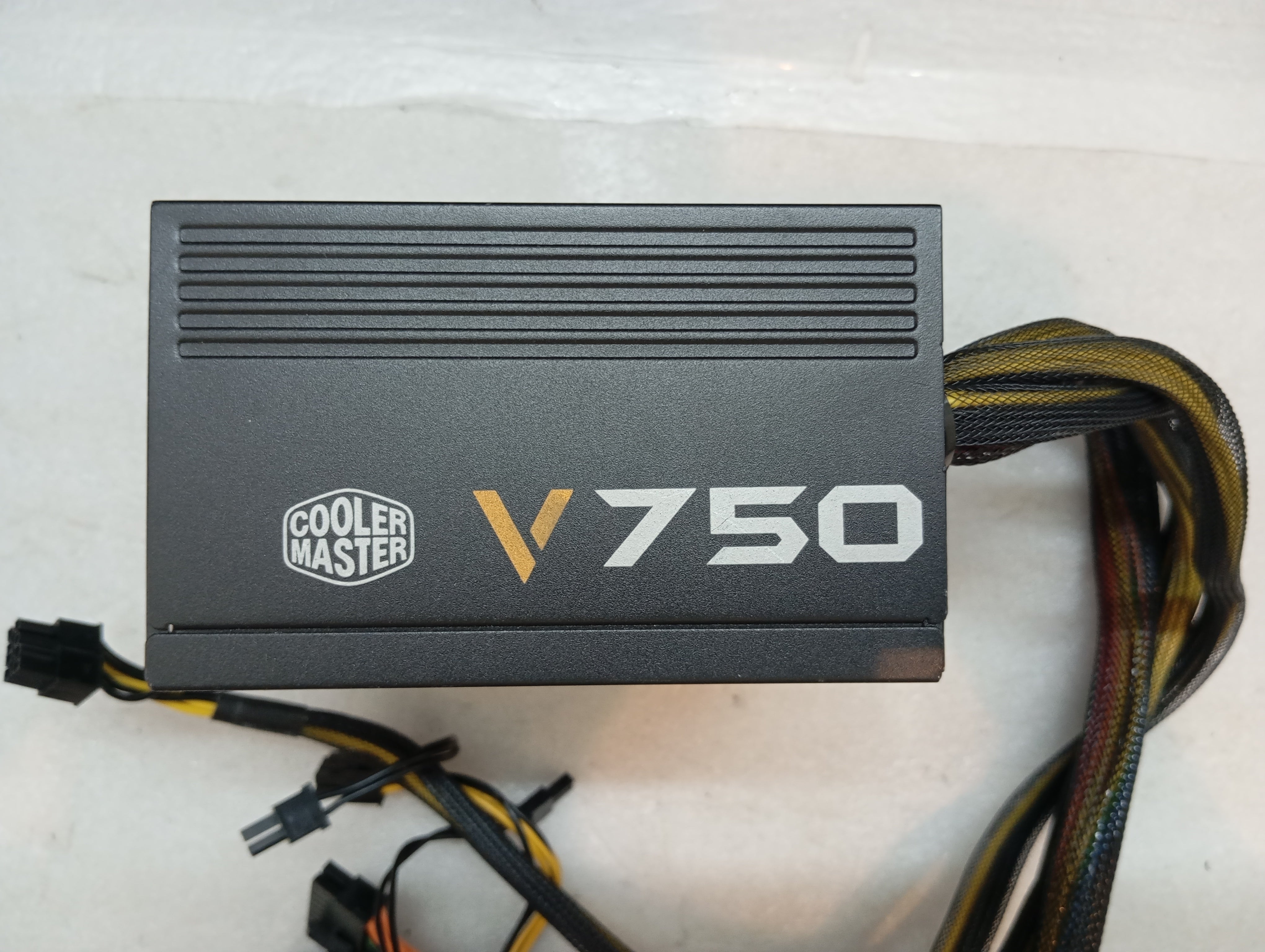 Refurbished Cooler Master V750 Semi-Modular Refurbished Cooler Master V750 Semi-Modular